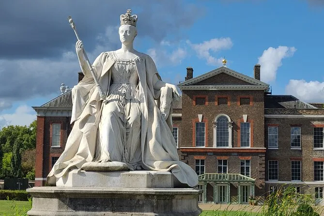 Private Royal High Tea with Your Own Guide
